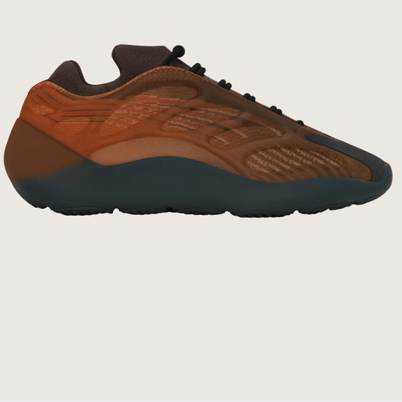 Yeezy 700v3 copper fade